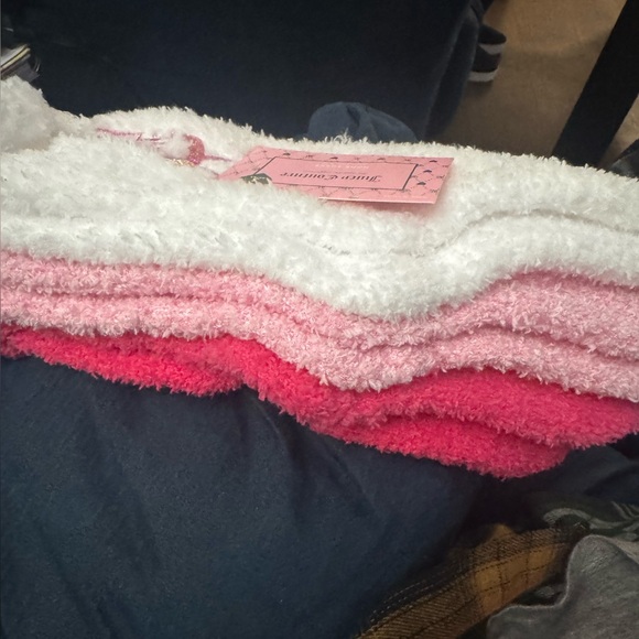 Juicy Couture Home Socks - White and Pink - 3 pairs NWT - Picture 4 of 4